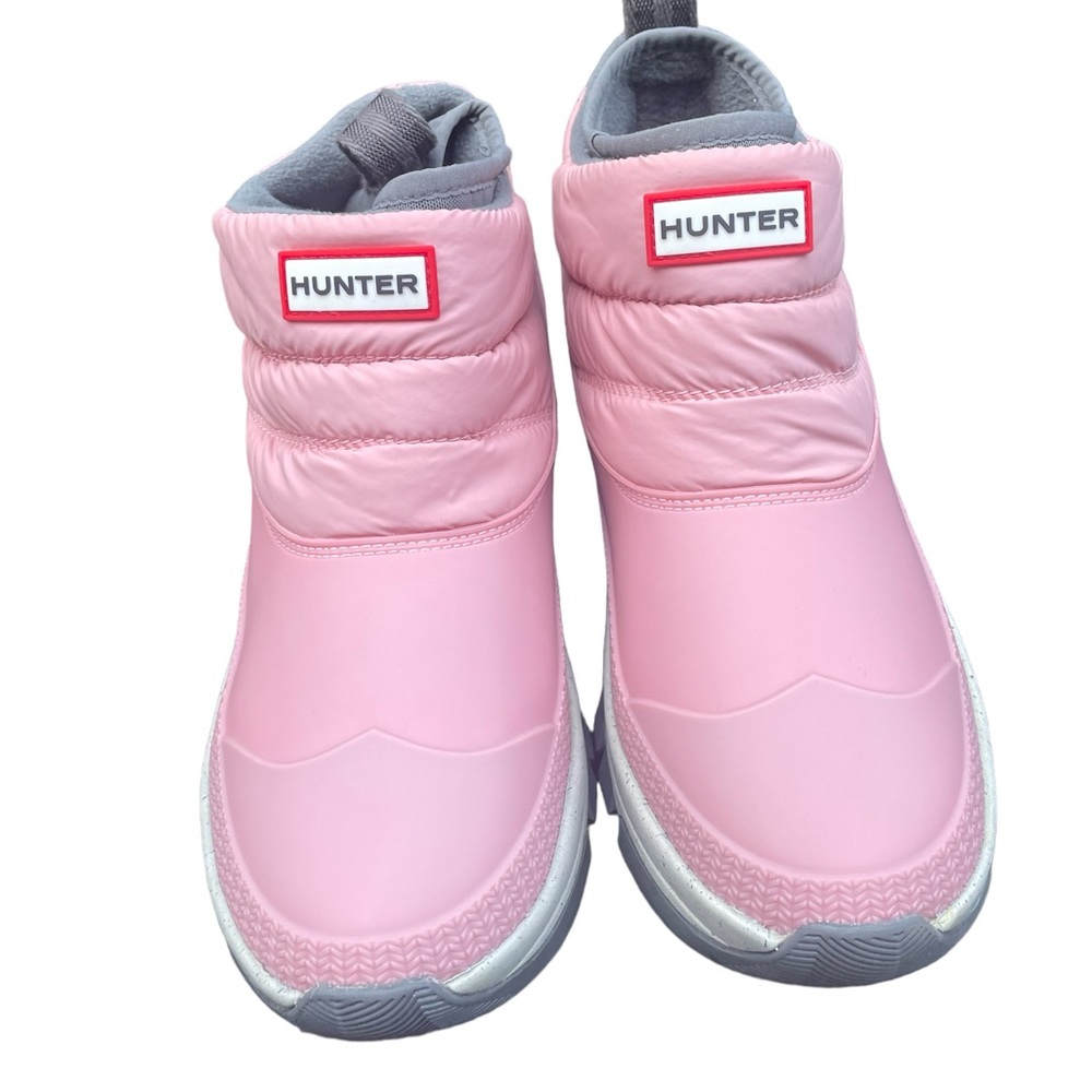 Hunter rain boots. Size 8. Pink rain boots. Brand new without tags and no box.